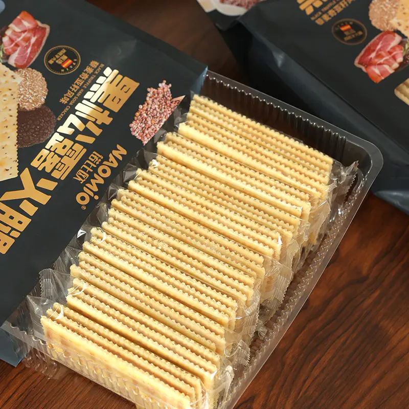 Schwarze Trüffel-Schinken-Soda-Cracker