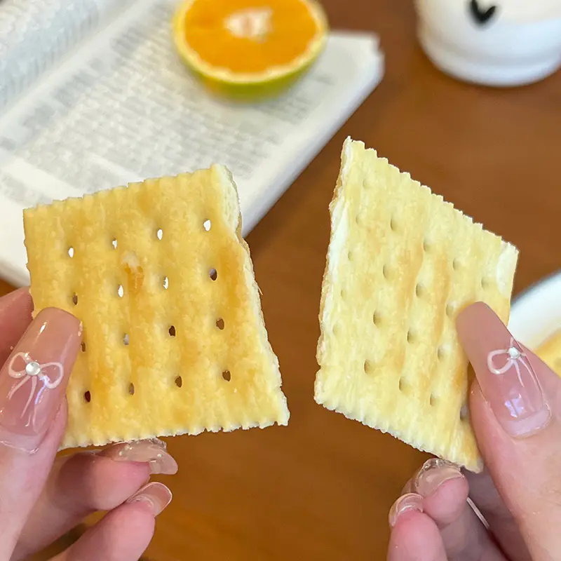 Milch-Soda-Cracker