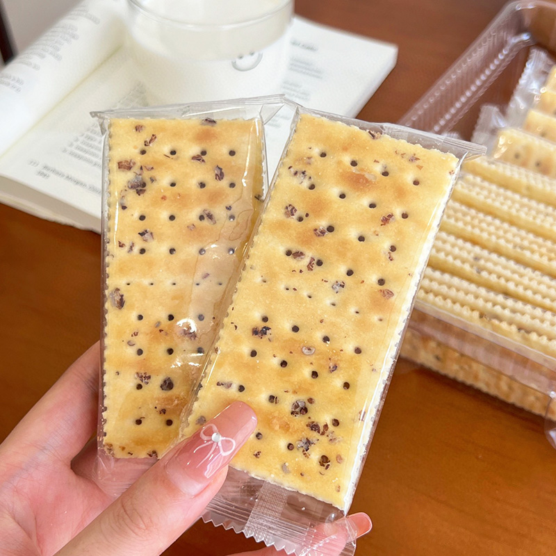 Roggen- und Meersalz-Soda-Cracker