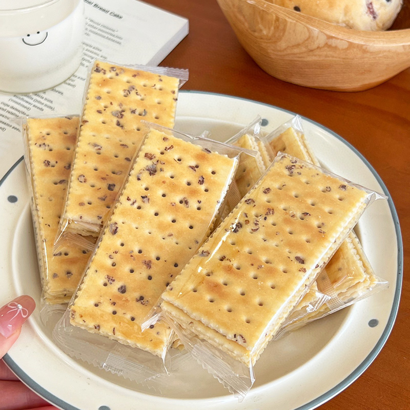 Roggen- und Meersalz-Soda-Cracker