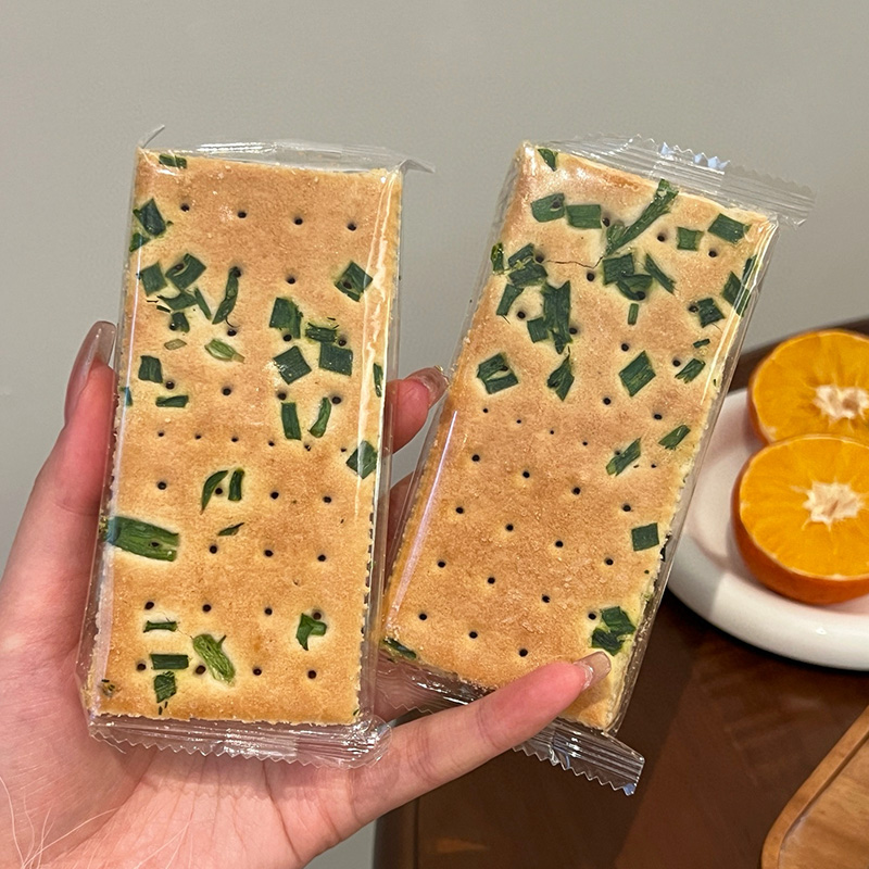 Frühlingszwiebel-Cracker